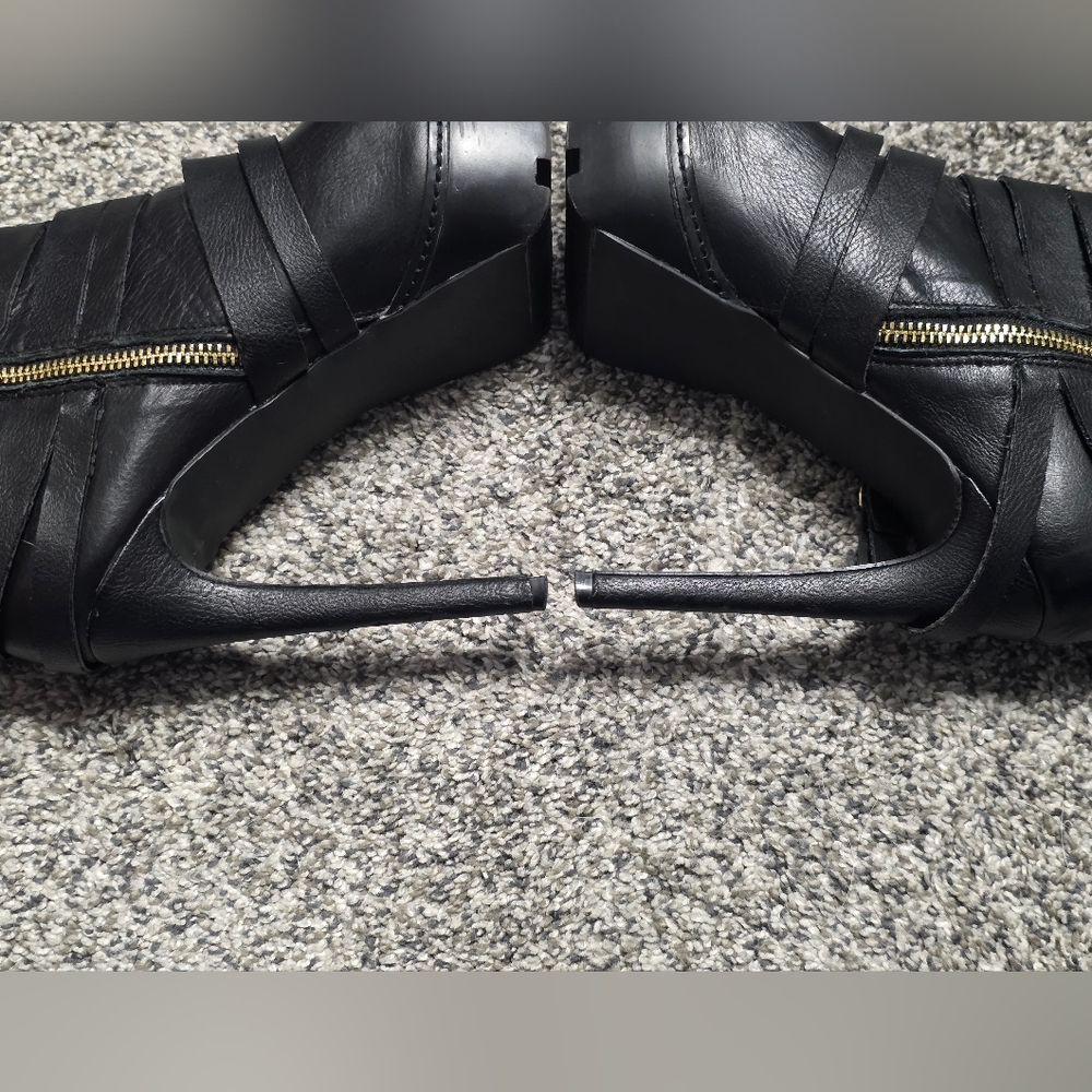 Steve Madden Genuine Leather Boots with Gold Buckle Detail And Side Zipper - Picture 9 of 13